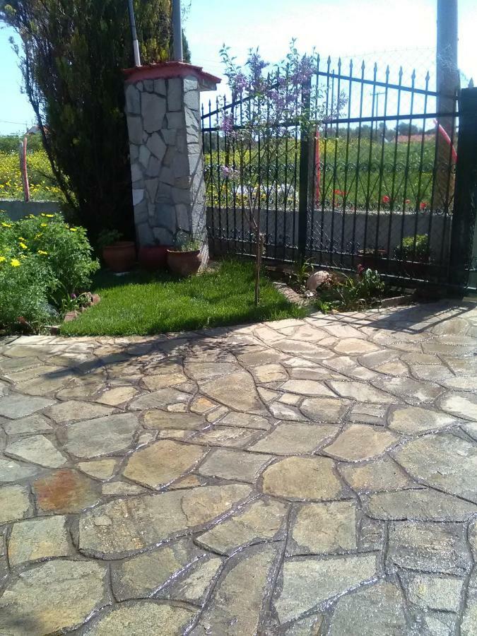 Villa Julia ネア・プラギア エクステリア 写真